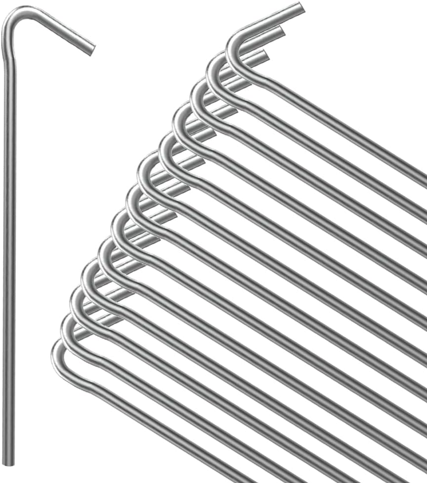 ANSIO pack of 20 galvanised metal tent pegs, 9 inch length, laid out on display