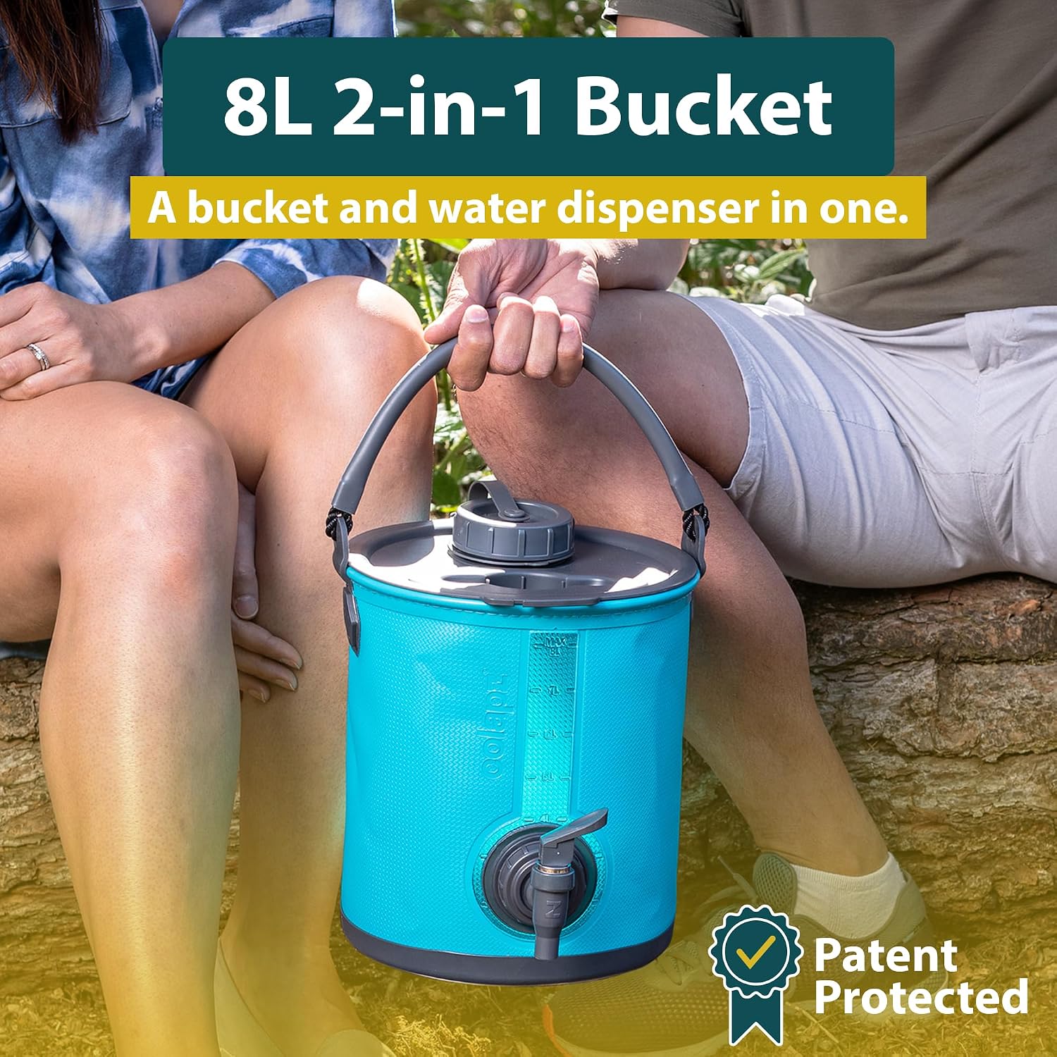 Teal Colapz 8L container carried by its grey handle, showing the loose-fitting grey lid with its central screw cap