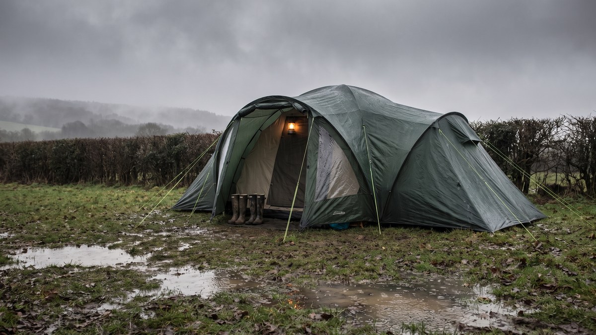 How to Stay Dry Camping in the Rain: UK Guide